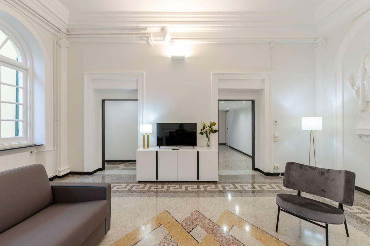 Joivy Elegant Flat For 7, In The Heart Of Genoa公寓 外观 照片